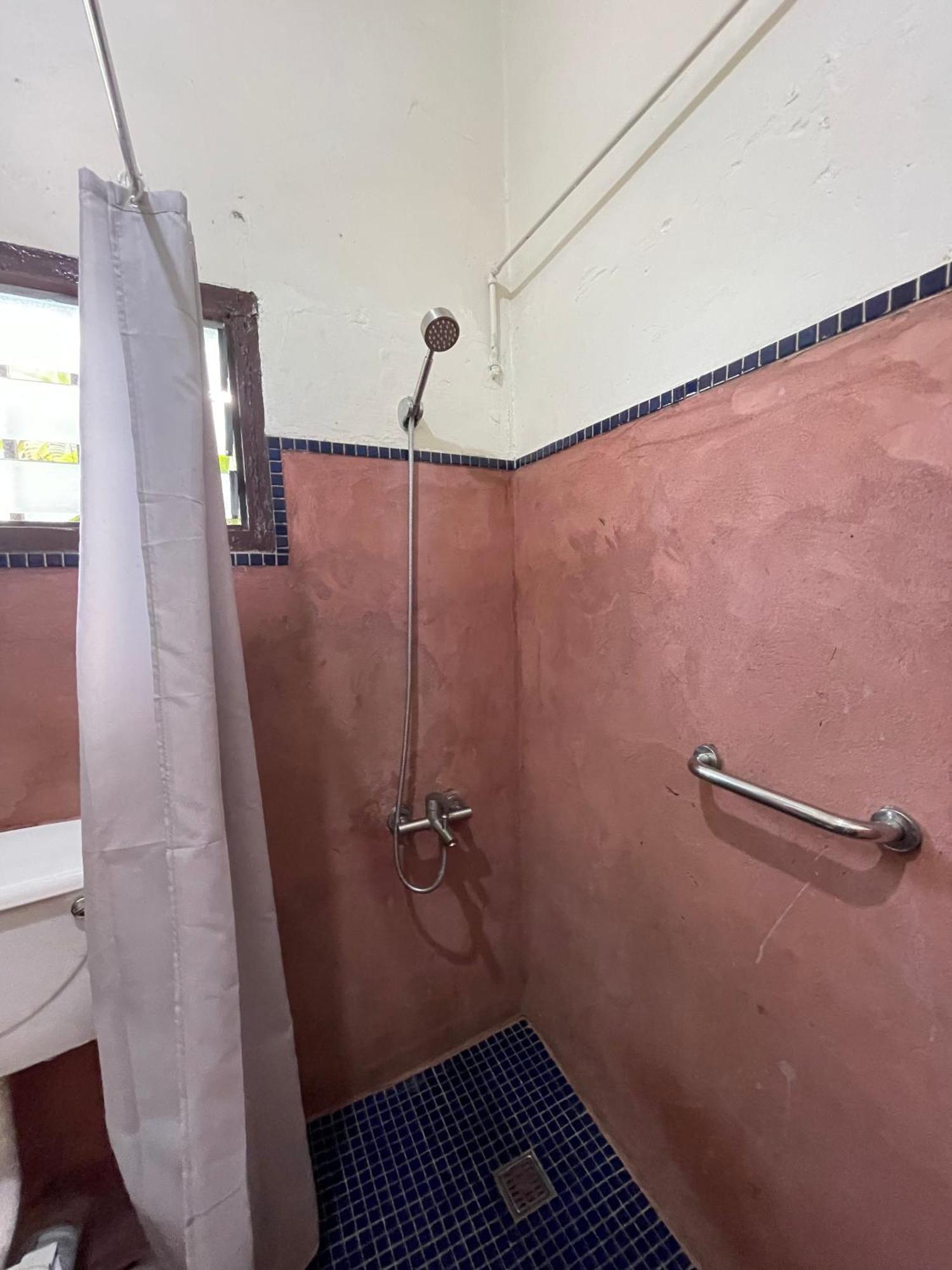 Hechtech House Apartment Accra Ngoại thất bức ảnh